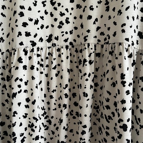 Black and White Duster - Picture 4 of 4